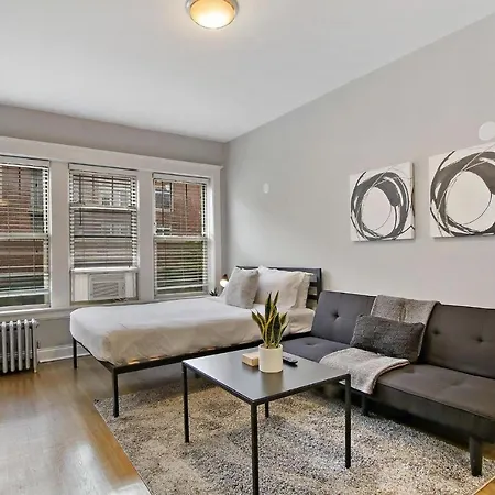 Stylish Studio Apartment In Portage Park - Pensacola 2N