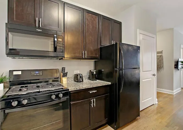 Stylish In Portage Park - Pensacola 2n Apartment Chicago